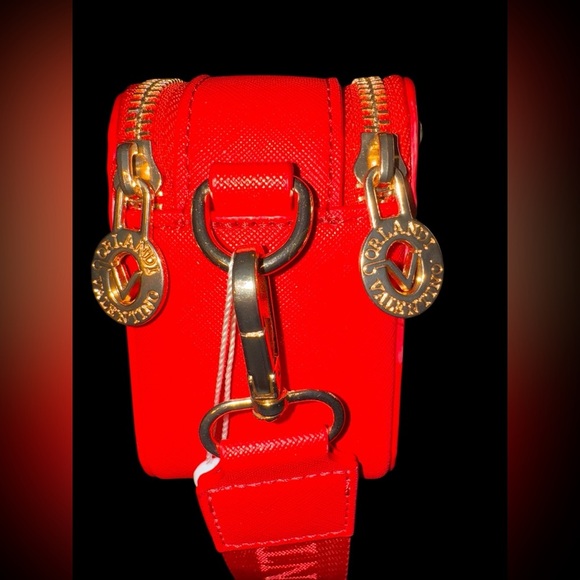 New VALENTINO ORLANDI Studded Guitar Strap DZip Camera Bag in Red, Cream or Blue - Picture 10 of 11
